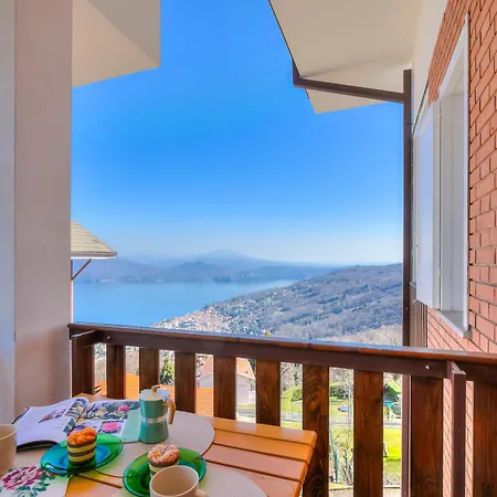 Nicoletta'S Lake View With Balcony In Stresa - Happy Rentals * סטרסה