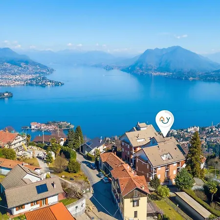 Nicoletta'S Lake View With Balcony In Stresa - Happy Rentals דירה *