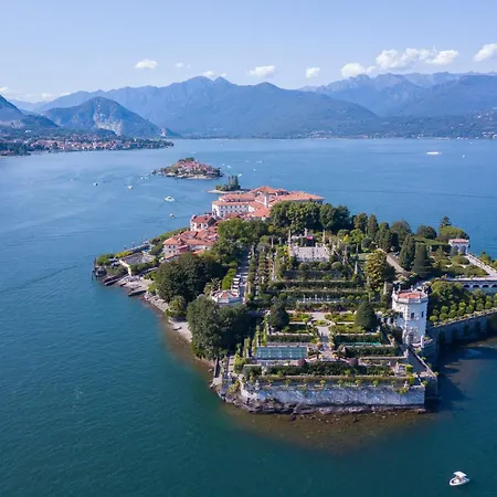 Nicoletta'S Lake View With Balcony In Stresa - Happy Rentals דירה